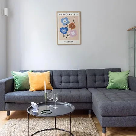 Serene And Spacious In The Centre Apartament *
